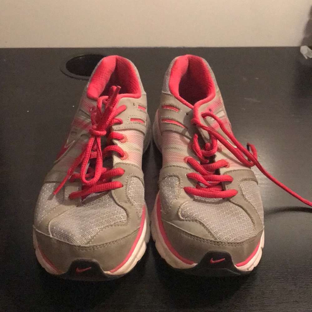 Grey and pink nike anodyne ds shoes